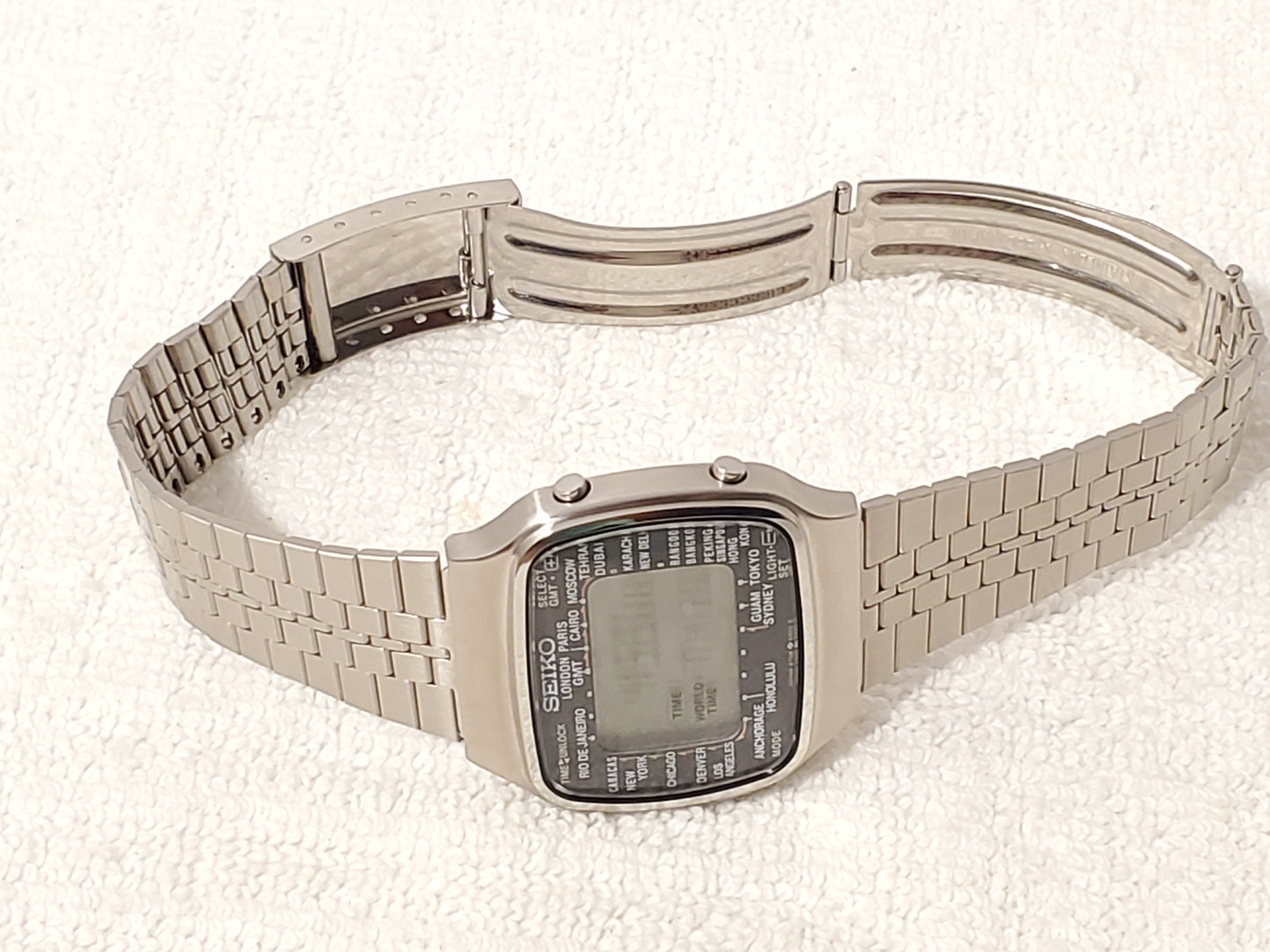 Vintage Seiko LCD World Time Digital Men's Watch Day Date Year Stainless Steel