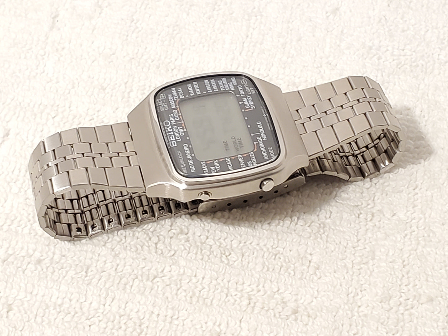 Vintage Seiko LCD World Time Digital Men's Watch Day Date Year Stainless Steel
