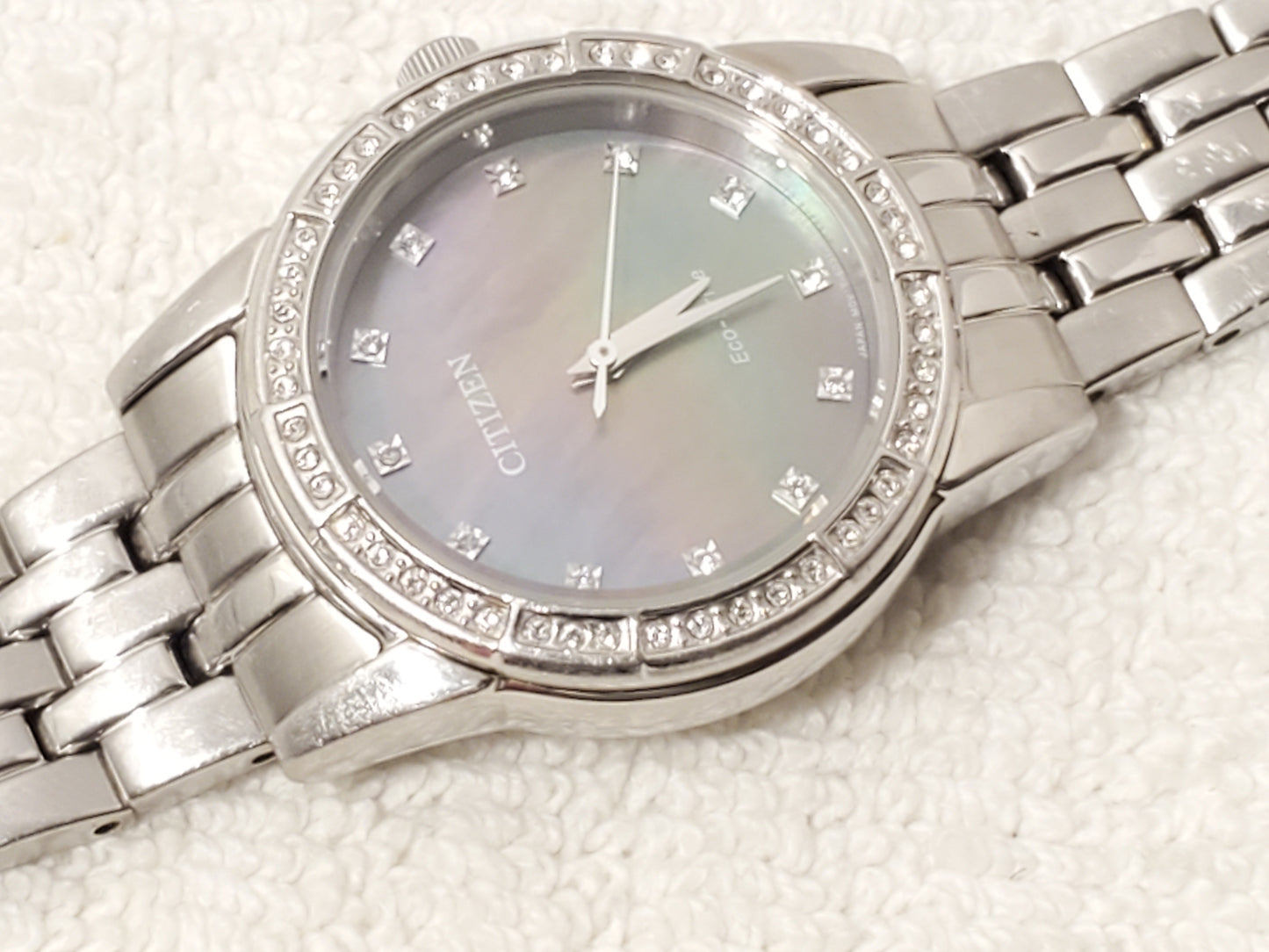 Vintage Citizen Eco Drive Diamonds Bezel Dial Mother Pearl Women's Watch S Steel