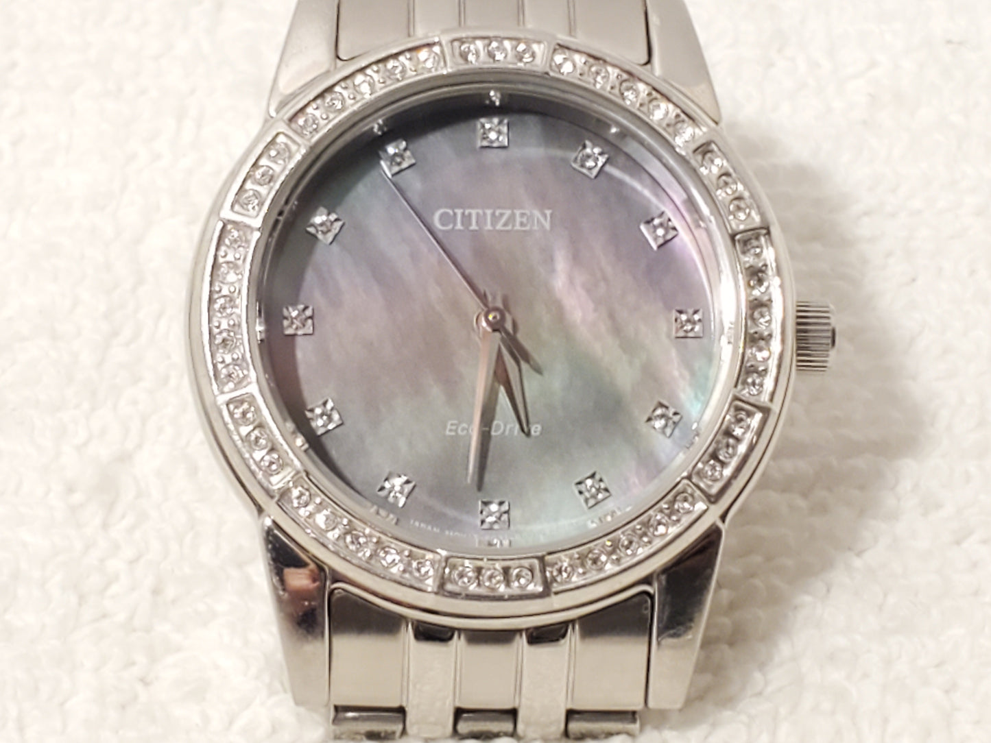 Vintage Citizen Eco Drive Diamonds Bezel Dial Mother Pearl Women's Watch S Steel