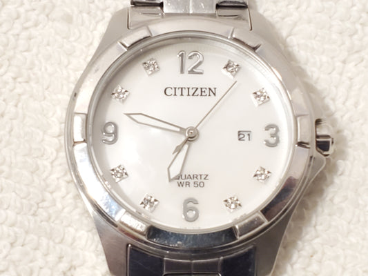 Vintage Citizen Women's Diamonds White Mother Pearl Dial Date Quartz Watch SS