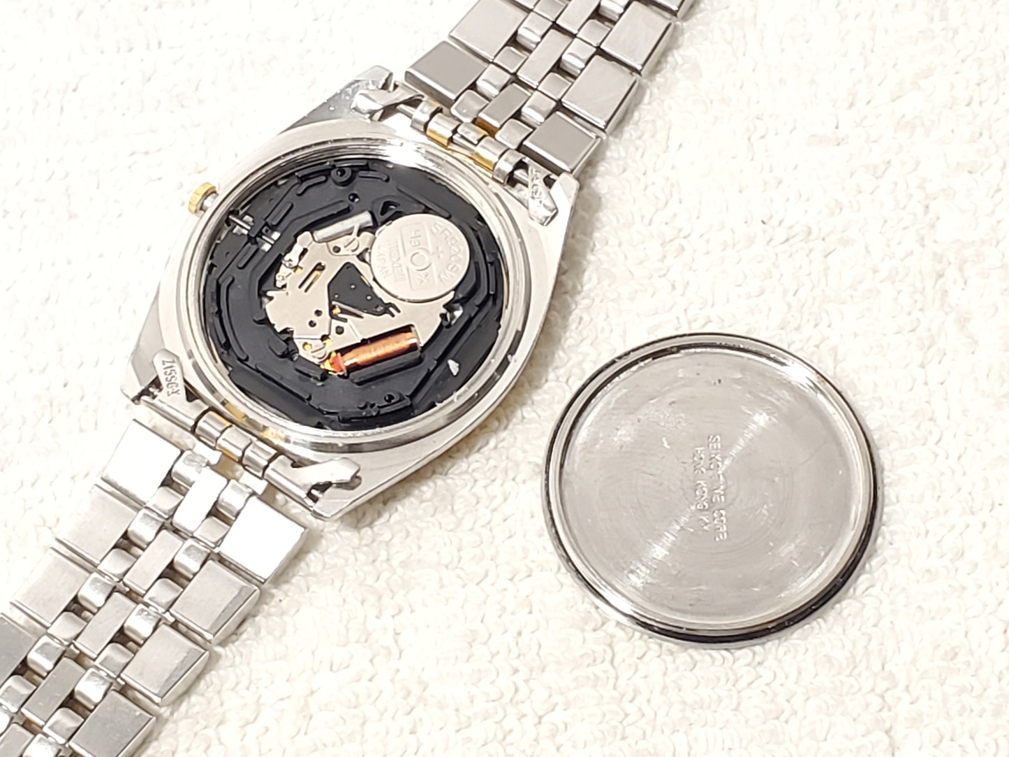 Vintage Seiko Men's Presidential Day Date Gold Tone Silver Dial Watch 1 Jewel SS