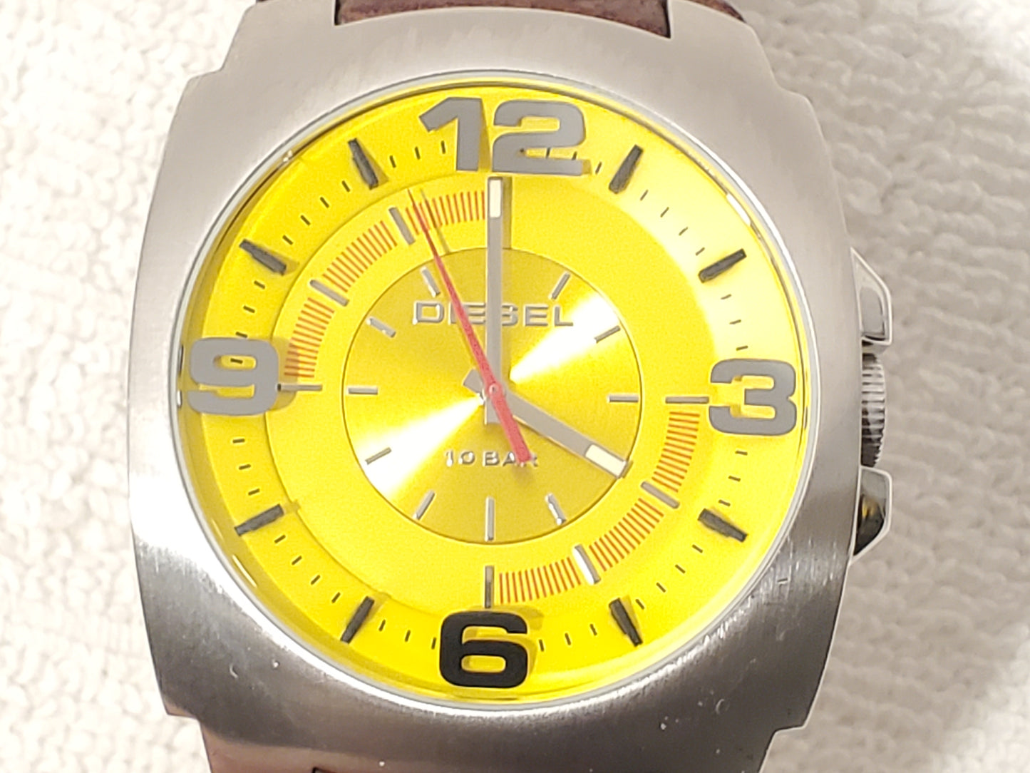 Vintage Diesel Men’s Watch Brown Leather Strap Yellow Dial One Jewel S Steel