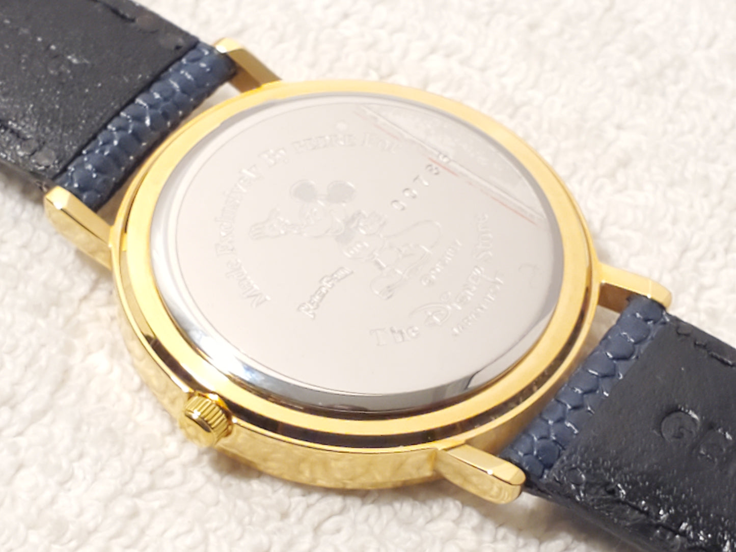 Vintage Walt Disney’s Peter Pan Tinkerbell Watch Blue Black Leather Gold Tone SS