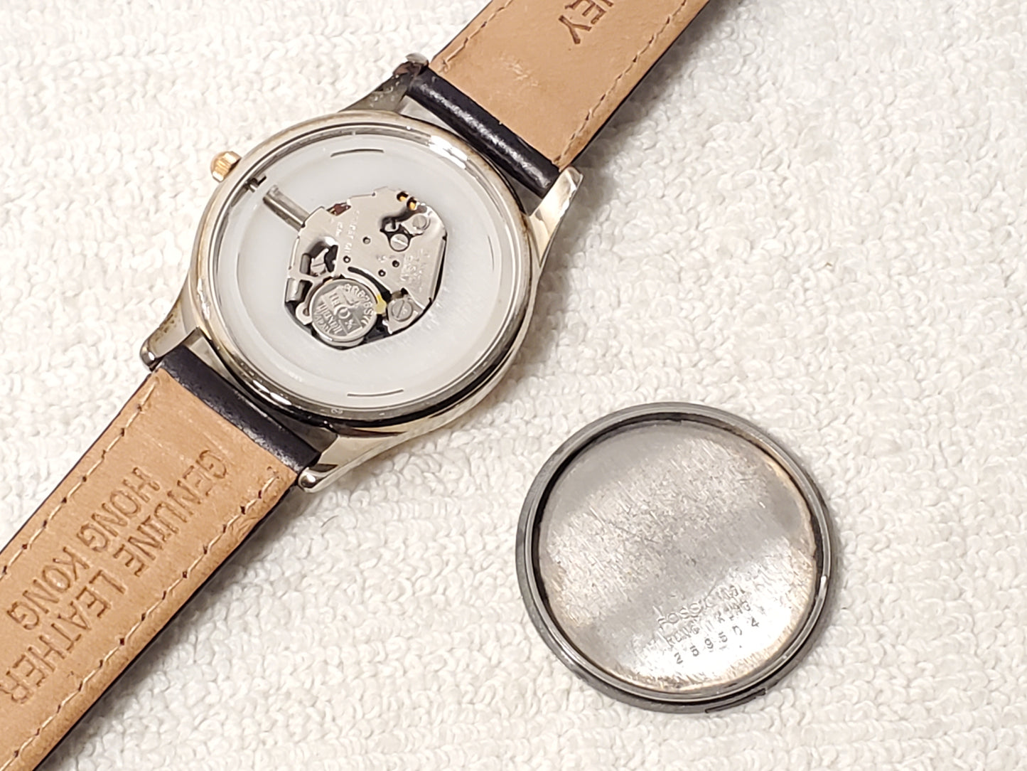 Vintage Disney Pocahontas Women's Watch Gold Tone Brown Leather Strap S Steel