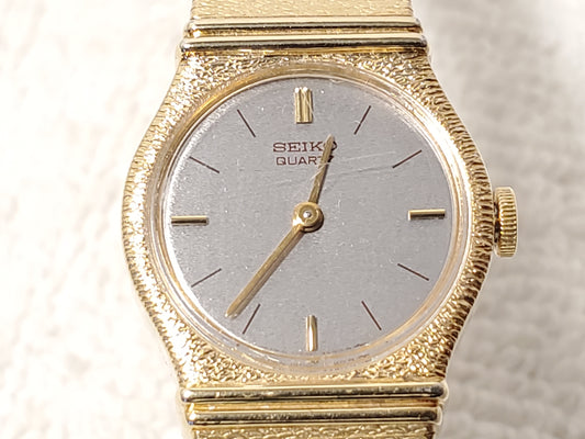 Vintage Seiko Women's Petite Gold Plated Quartz Watch Two Jewels Silver Dial