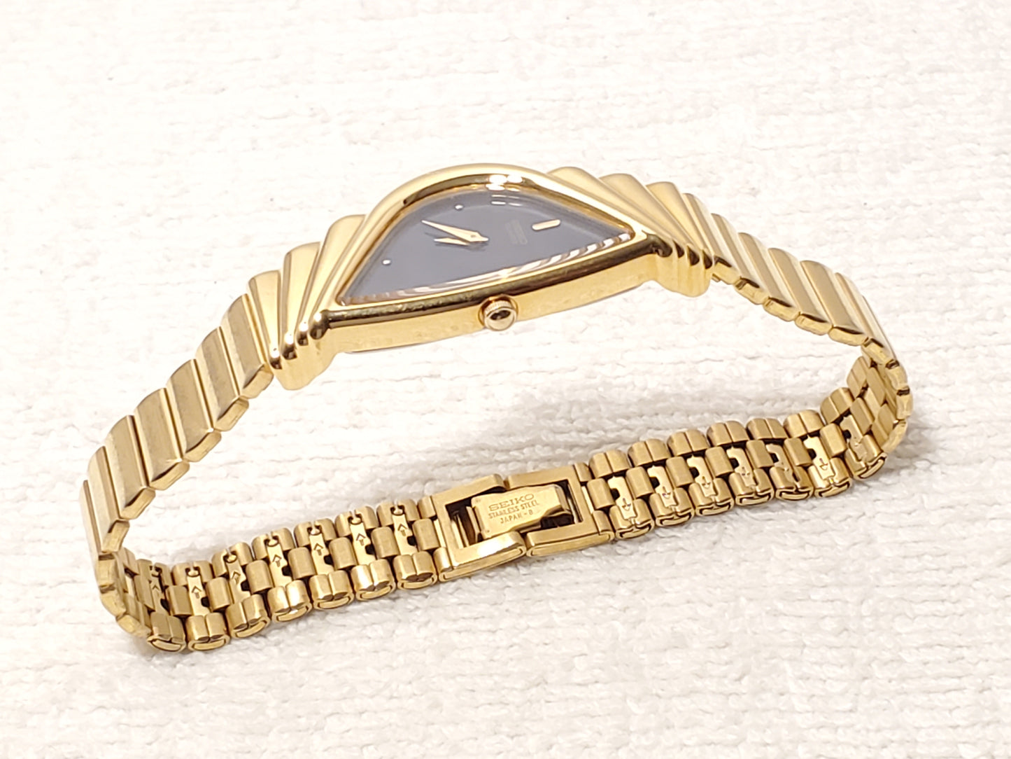 Vintage Seiko Half Moon Women's Gold Tone Watch Black Mother Pearl Dial S Steel