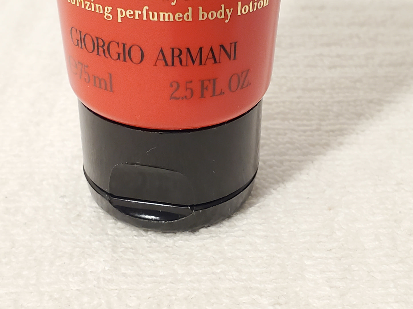Si Passione by Giorgio Armani Moisturizing Perfumed Body Lotion 2.5 oz Tube
