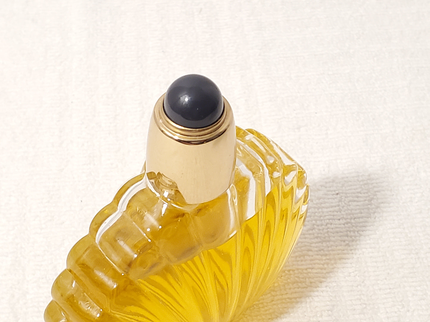 Vintage Elizabeth Taylor Black Pearls Women's 3.3 oz Bottle Spray Perfume