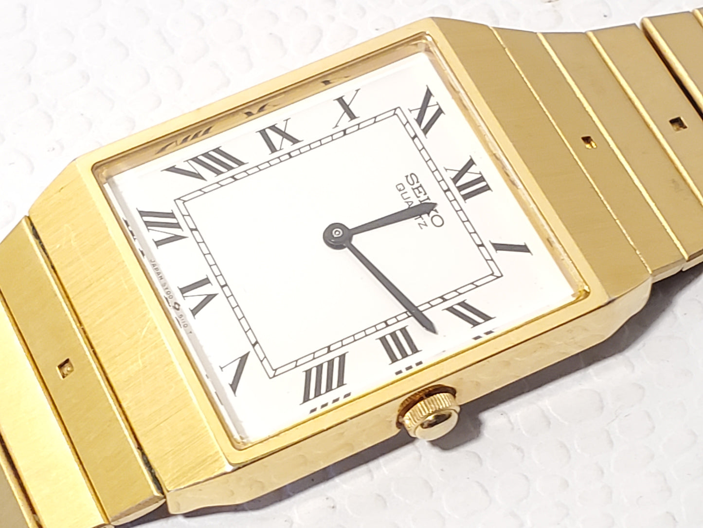 Vintage Seiko Gold Tone Tank Men's Watch 3 Jewels White Dial Roman Numerals SS