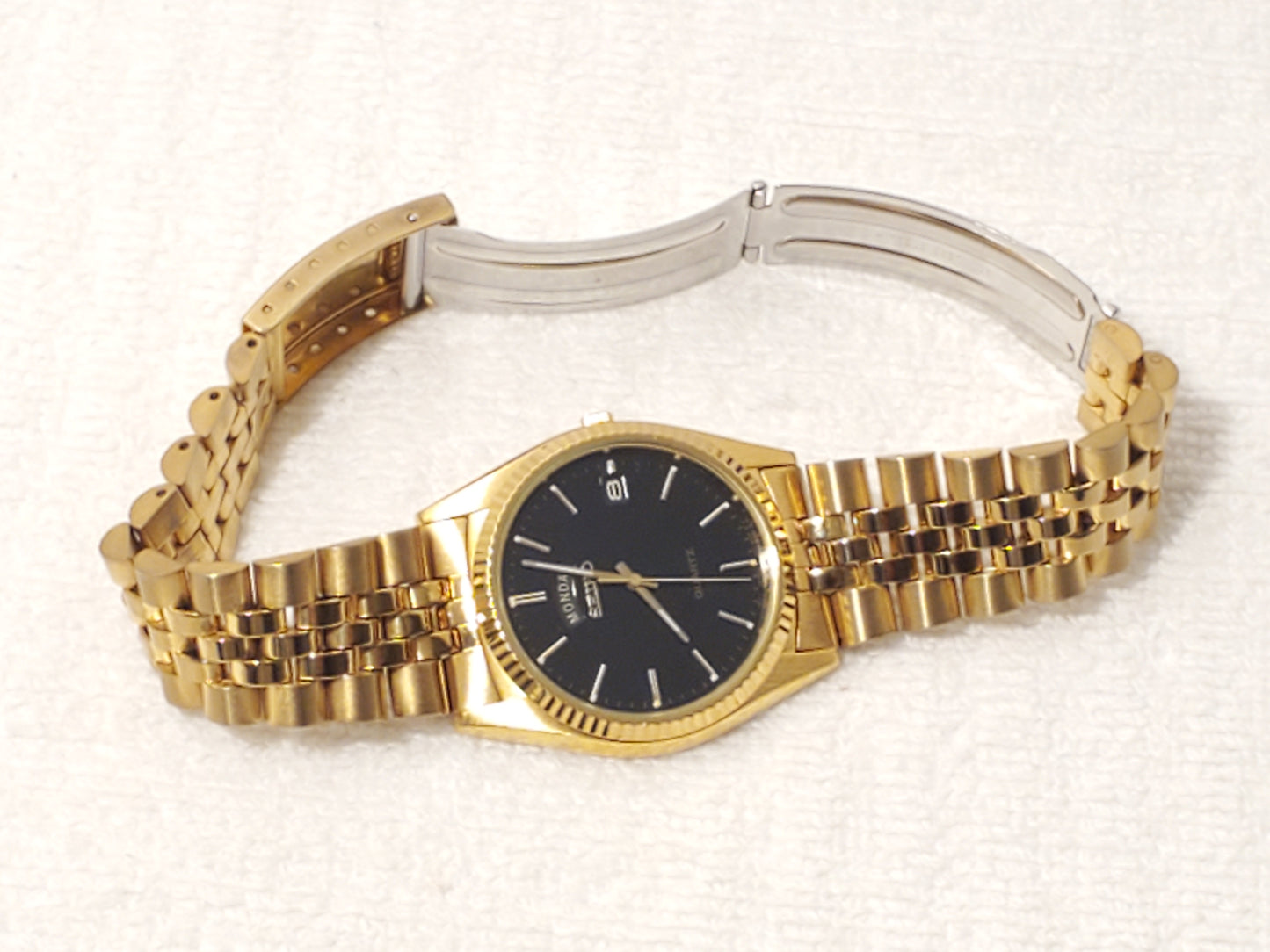 Vintage Seiko Mens Day Date Gold Tone Watch Black Dial One Jewel Stainless Steel