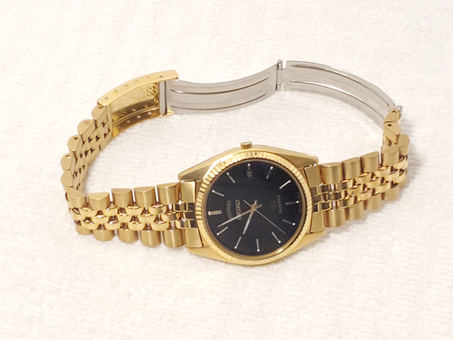 Vintage Seiko SQ Men Presidential Day Date Gold Tone Watch 1 Jewel Black Dial SS