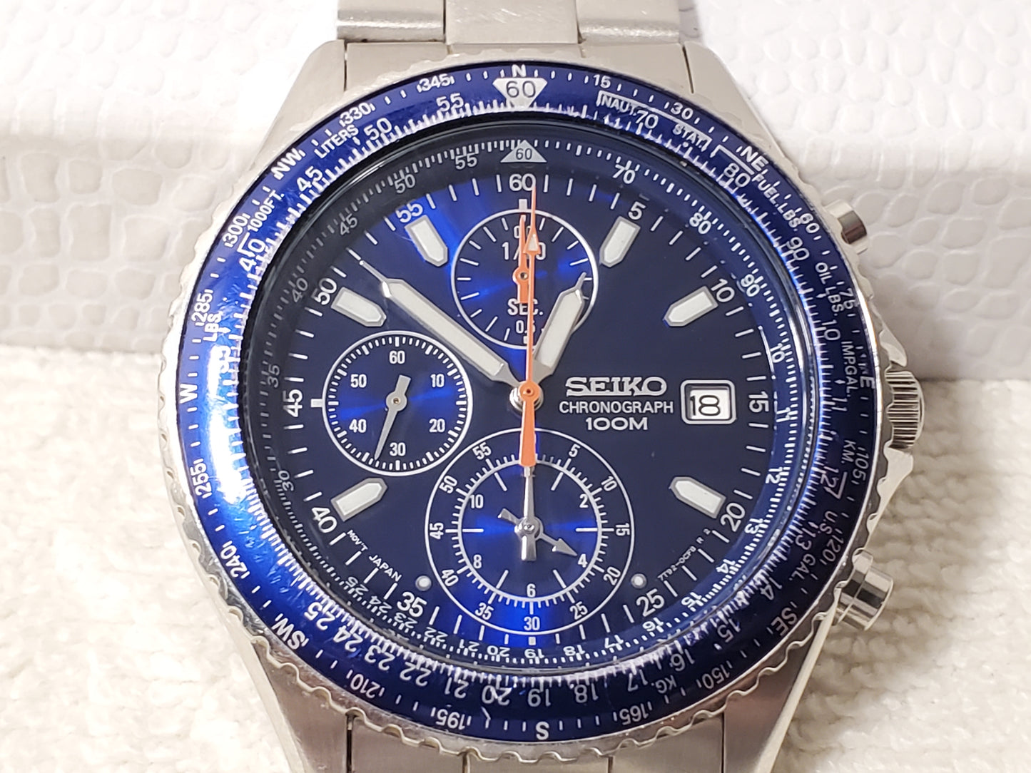 Vintage Seiko Flight Master Men Chronograph Date Blue Dial Watch WR 100M S Steel