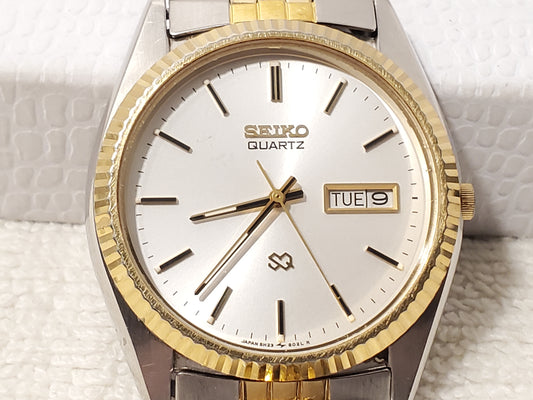 Vintage Seiko SQ Men's Day Date Gold Tone Watch Three Jewels Silver Dial S Steel