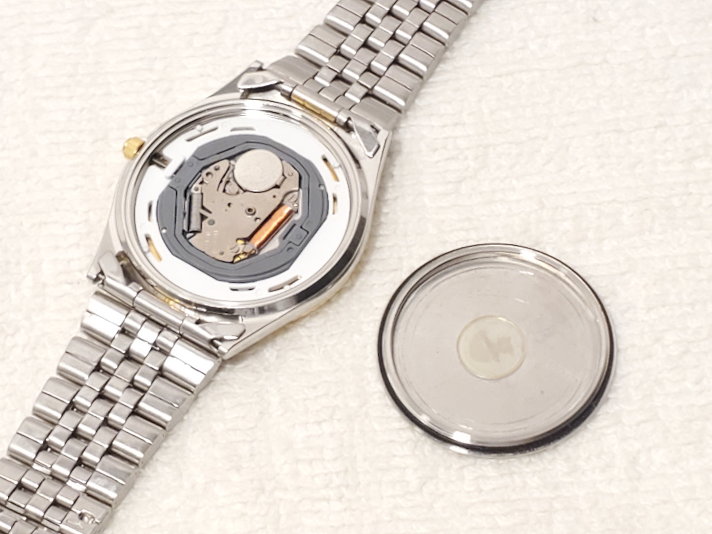 Vintage Citizen CQ Men's Day Date Presidential Watch Gold Tone Blue Dial S Steel
