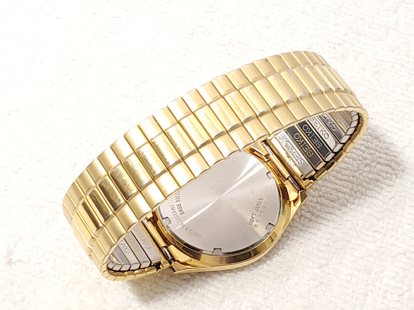 Vintage Seiko Men's Day Date Gold Tone Watch One Jewel Black Dial Flex Band SS