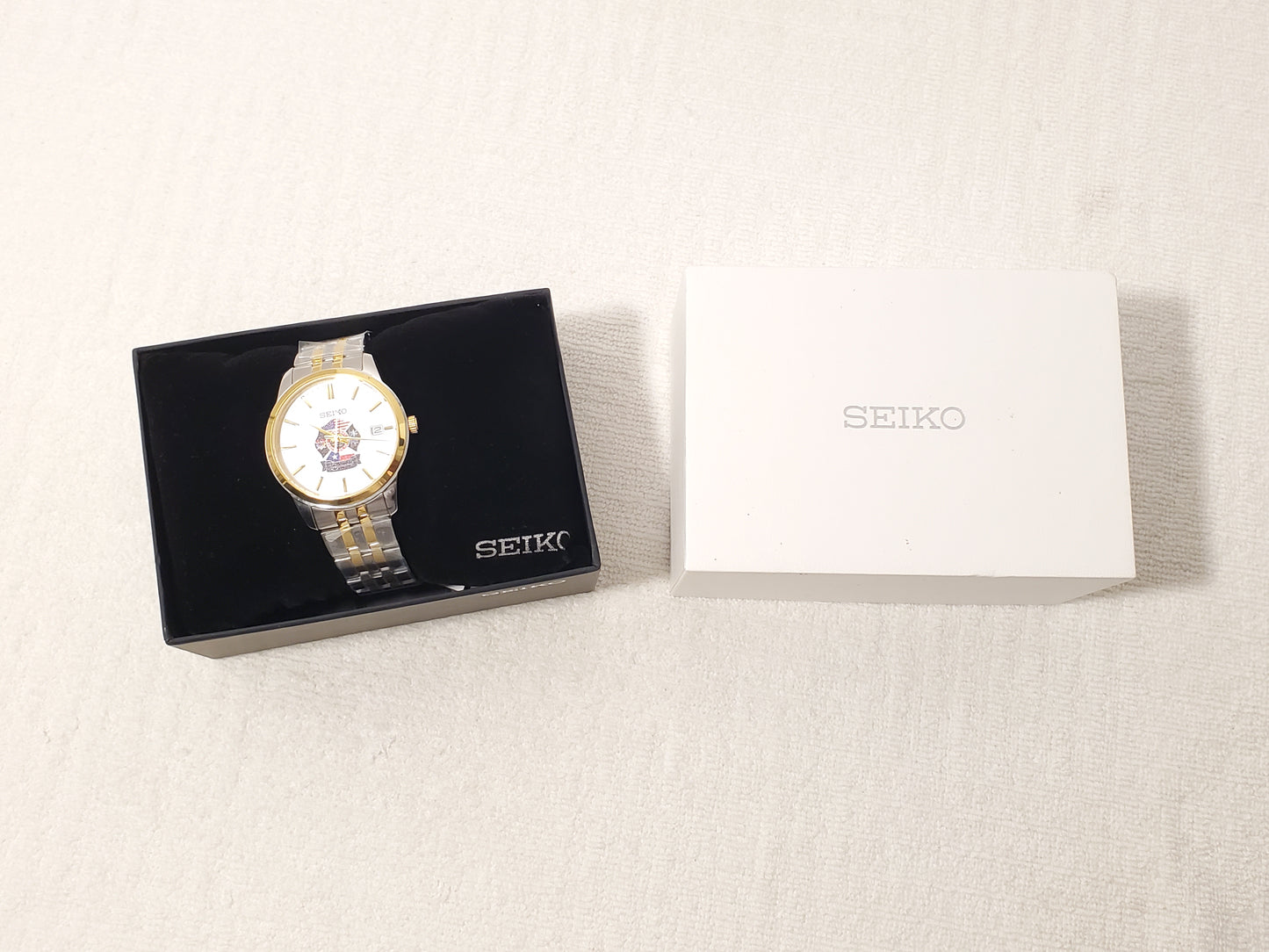 Seiko Men's Date Gold Tone Stainless Steel Quartz Watch Silver Dial WR 50 Meters