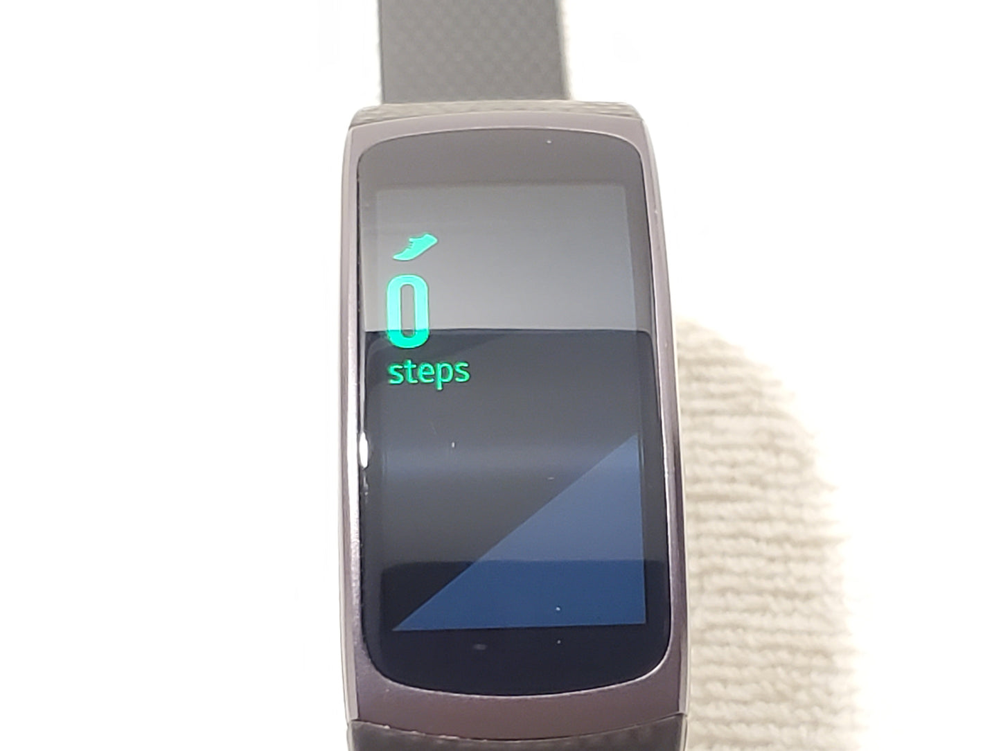 Samsung Gear Fit 2 Fitness Tracker Smartwatch GPS Music Heart Rate R360 Gray
