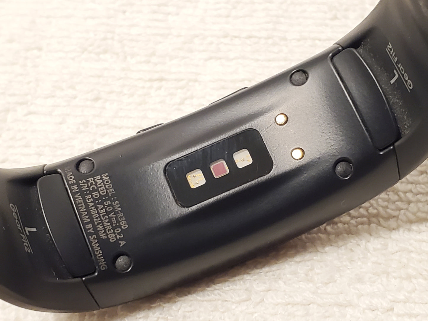 Samsung Gear Fit 2 Fitness Tracker Smartwatch GPS Music Heart Rate R360 Gray