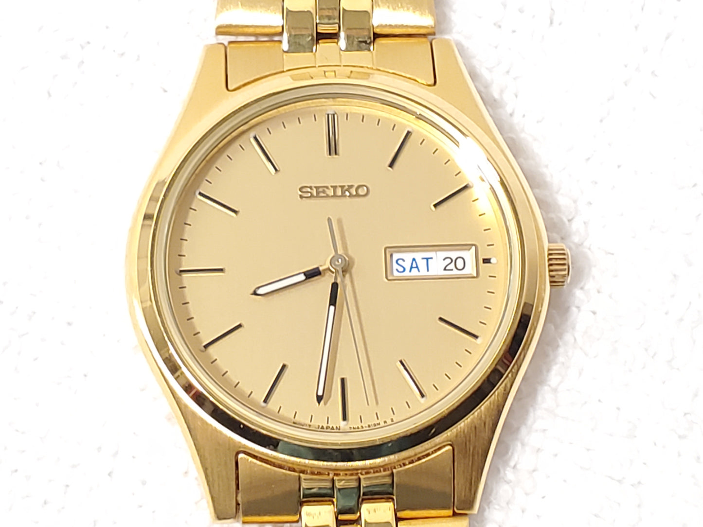 Vintage Seiko Men's Gold Tone Day Date Quartz Watch One Jewel Stainless Steel