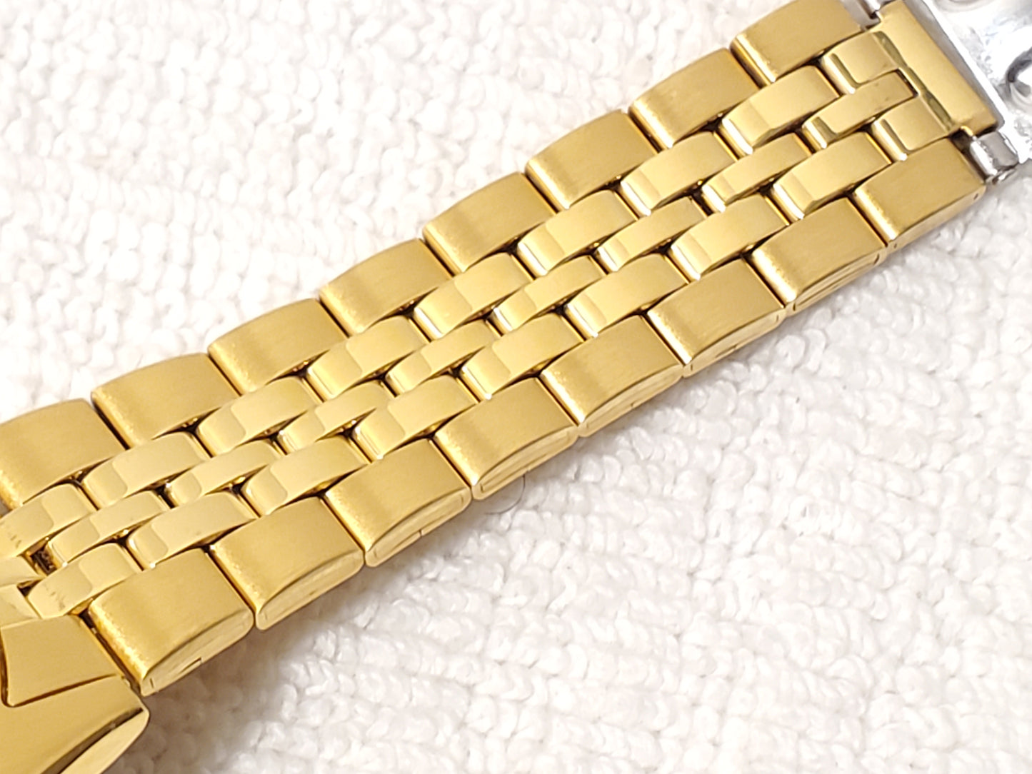 Vintage Seiko Men's Gold Tone Day Date Quartz Watch One Jewel Stainless Steel