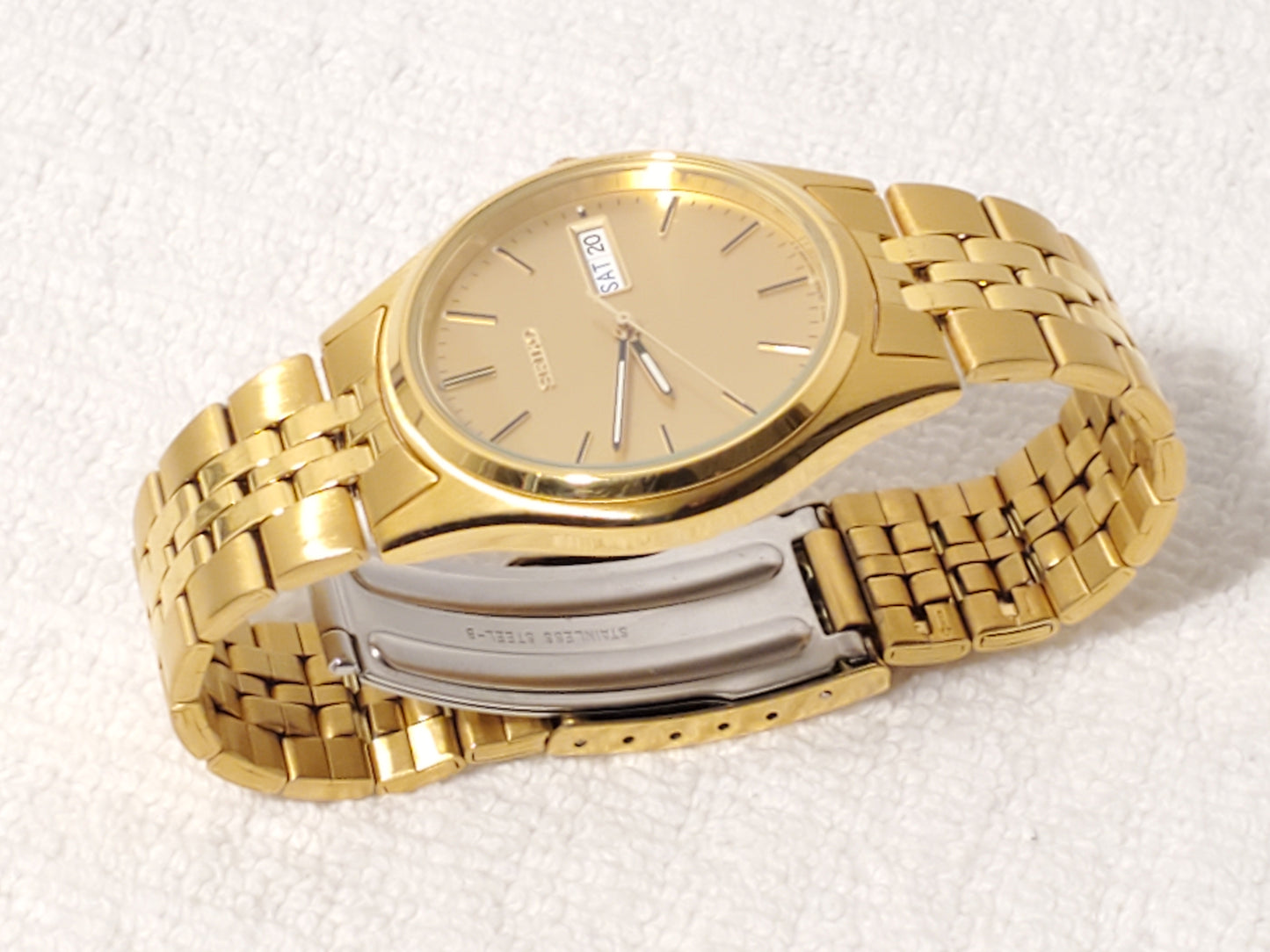 Vintage Seiko Men's Gold Tone Day Date Quartz Watch One Jewel Stainless Steel