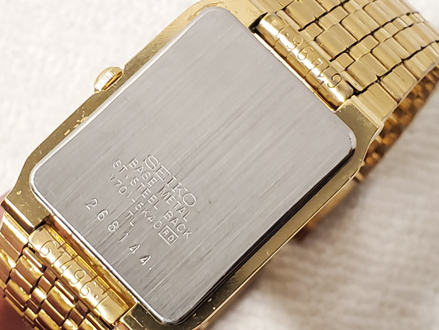 Vintage Seiko Women's Gold Tone Tank Quartz Watch Base Metal Stainless Steel