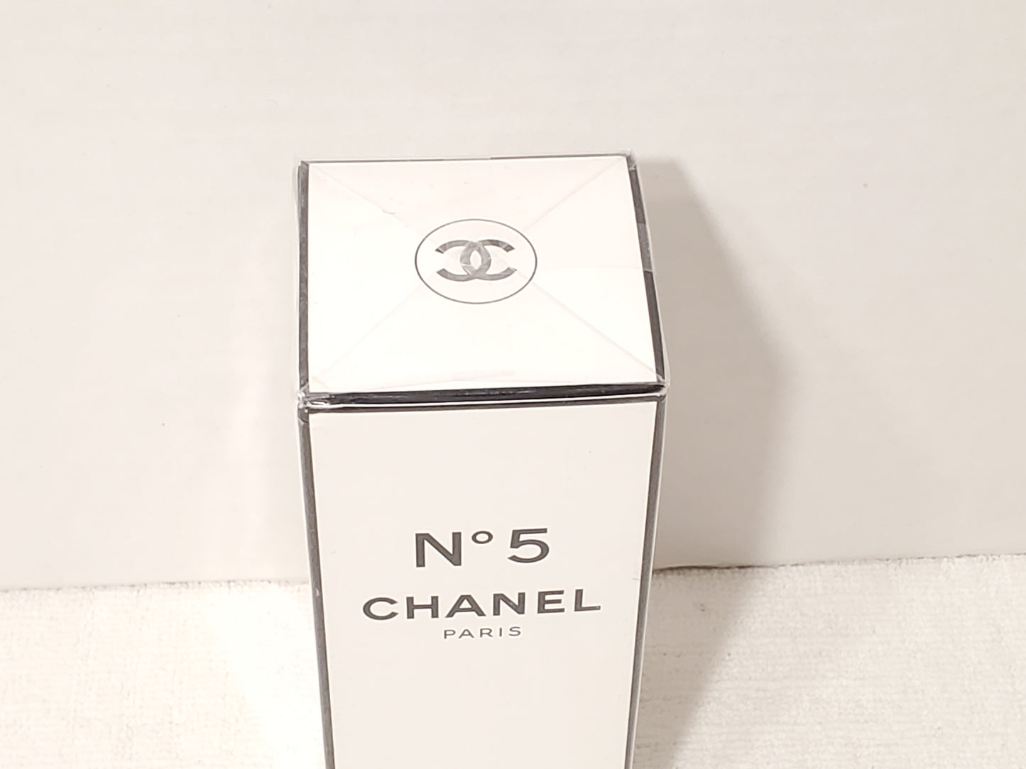 Chanel N5 The Shower Gel Women's 6.8 oz Bottle Body Care Fragrance New Sealed