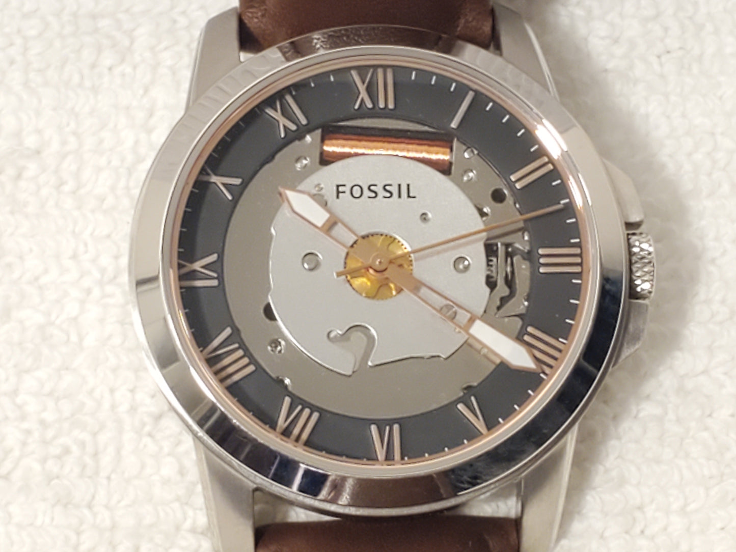 Vintage Fossil Men Brown Leather Rose Gold Tone Roman Numerals Watch Silver Dial