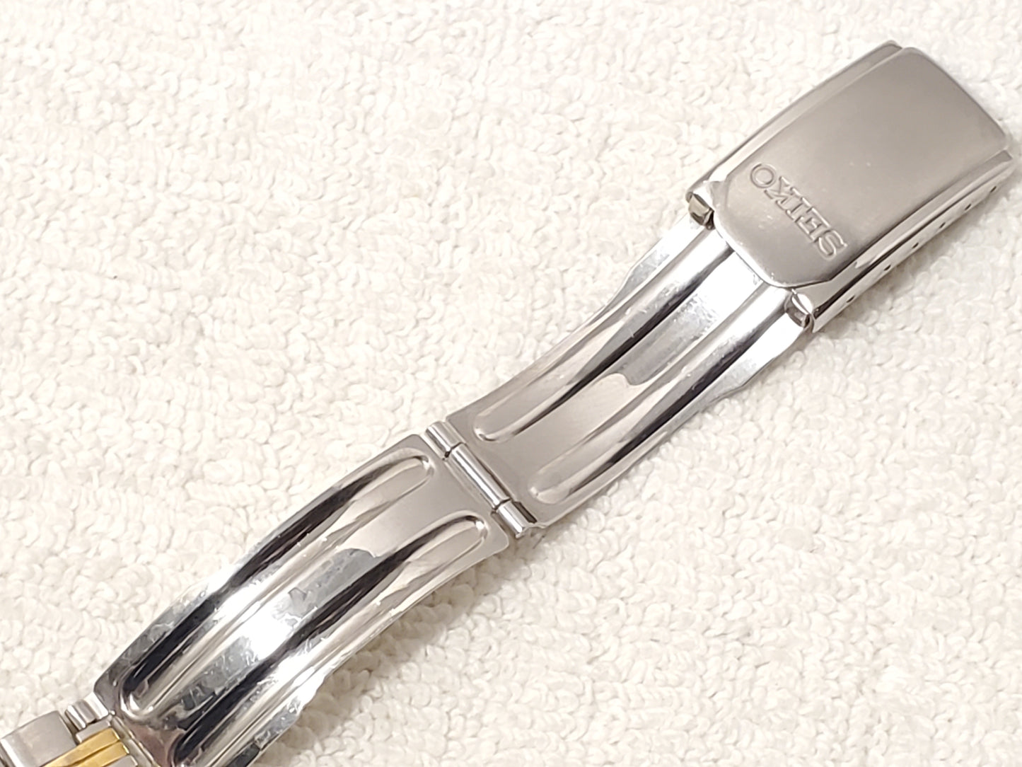 Vintage Seiko Men's Day Date Sports Watch Gold Tone Stainless Steel One Jewel
