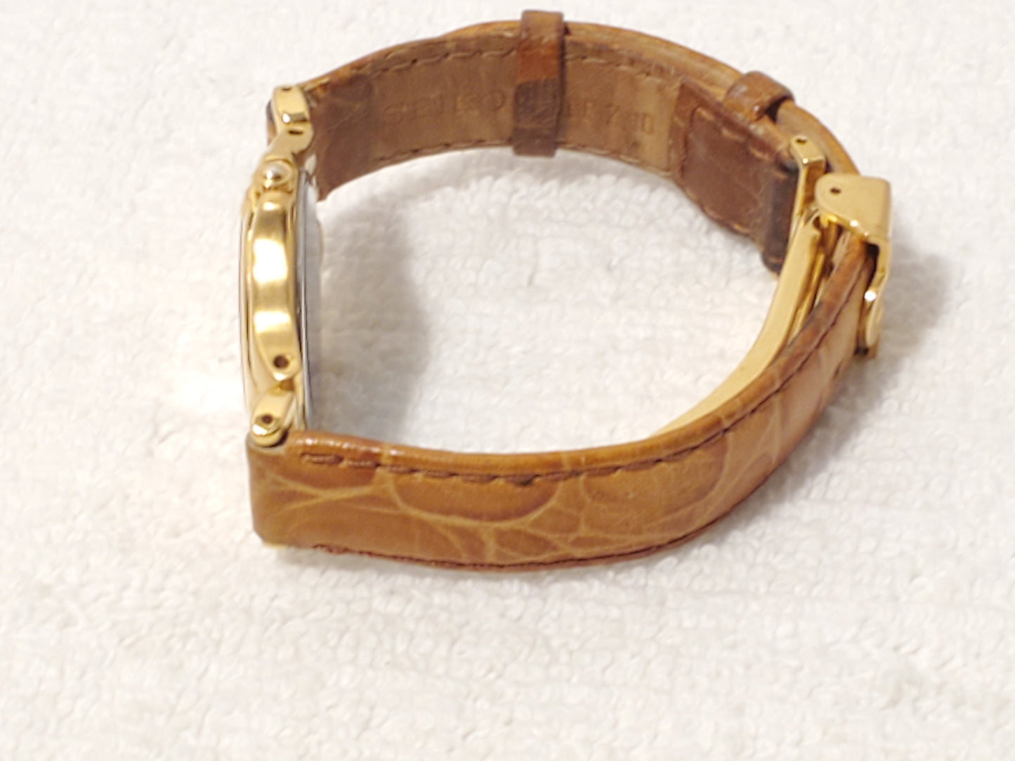 Vintage Seiko Women's Gold Plated Watch White Dial Roman Numerals Leather Strap