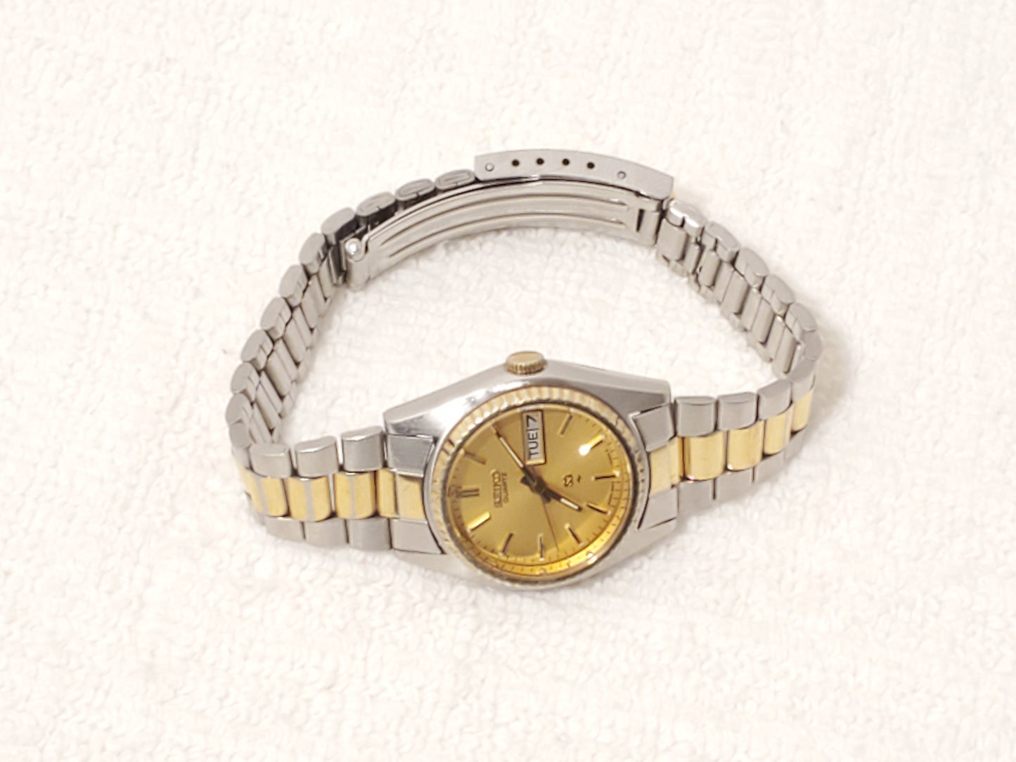 Vintage Seiko SQ Women's Day Date Gold Plated Watch Two Jewels Stainless Steel