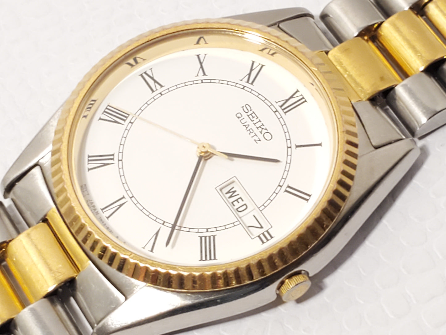 Vintage Seiko Men's Presidential Day Date Gold Tone Quartz Watch 1 Jewel S Steel