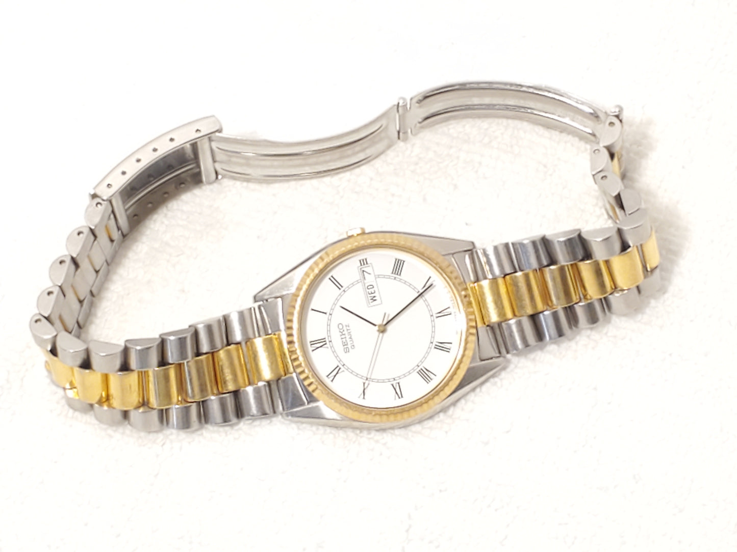Vintage Seiko Men's Presidential Day Date Gold Tone Quartz Watch 1 Jewel S Steel