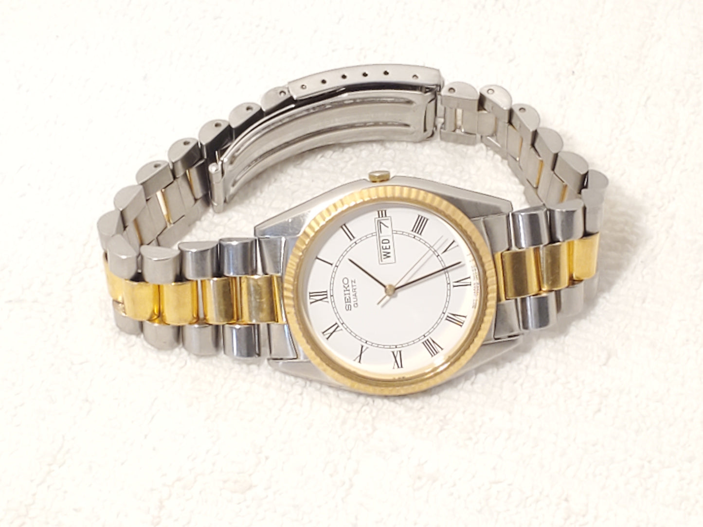 Vintage Seiko Men's Presidential Day Date Gold Tone Quartz Watch 1 Jewel S Steel