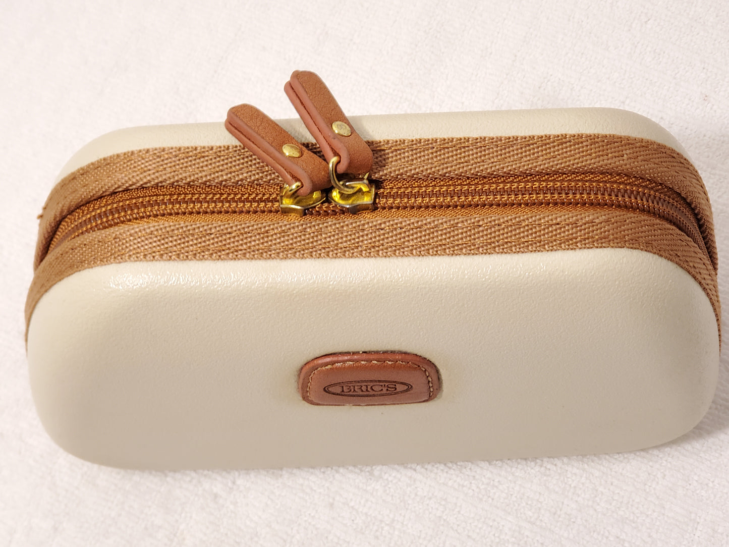 BRIC'S Qatar Airways Cosmetic Hardshell Case Zip Italian Travel Bag Brown