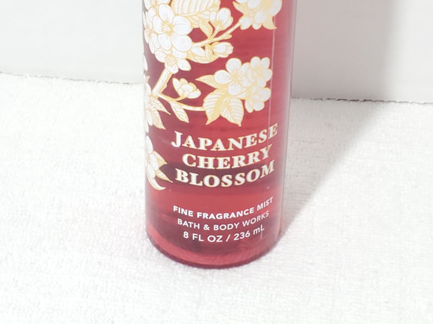 Bath and Body Works Japanese Cherry Blossom Women's Fragrance Mist 8 oz Bottle