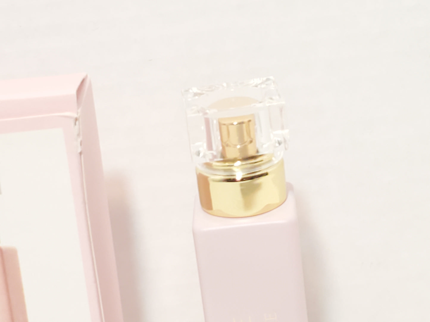 Vintage Arrogance Pour Femme Women's Perfume 1.0 oz Eau De Toilette Spray Bottle