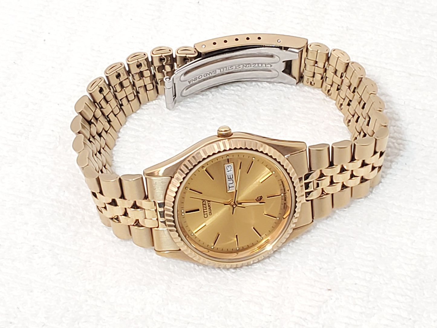 Vintage Citizen CQ Men's Presidential Day Date Gold Plated Watch Stainless Steel