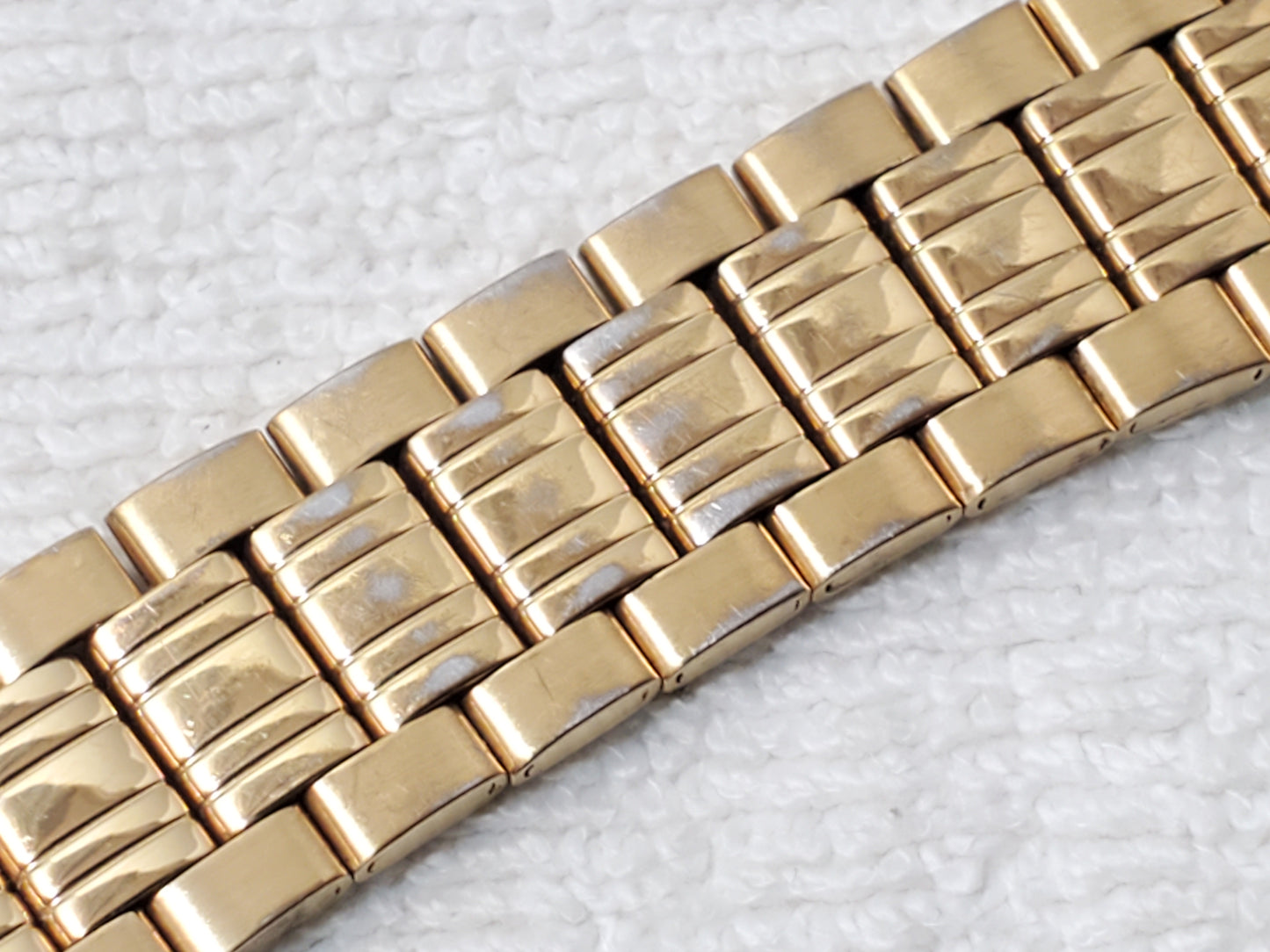 Vintage Seiko Gold Tone Men’s Date Quartz Watch Stainless Steel WR 30 Meters