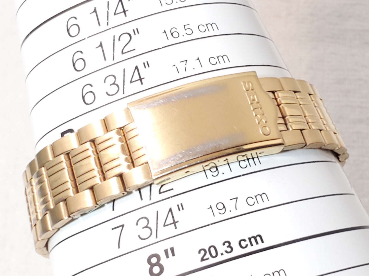 Vintage Seiko Gold Tone Men’s Date Quartz Watch Stainless Steel WR 30 Meters
