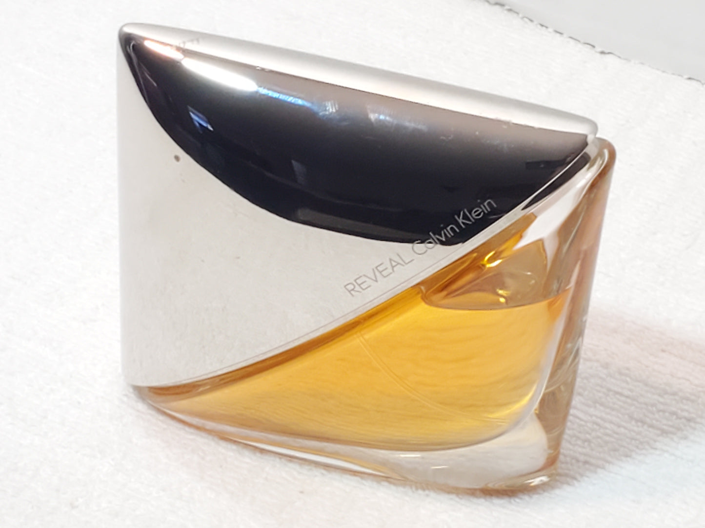 Reveal by Calvin Klein Eau De Parfum Women's 3.4 oz Bottle Spray Fragrance