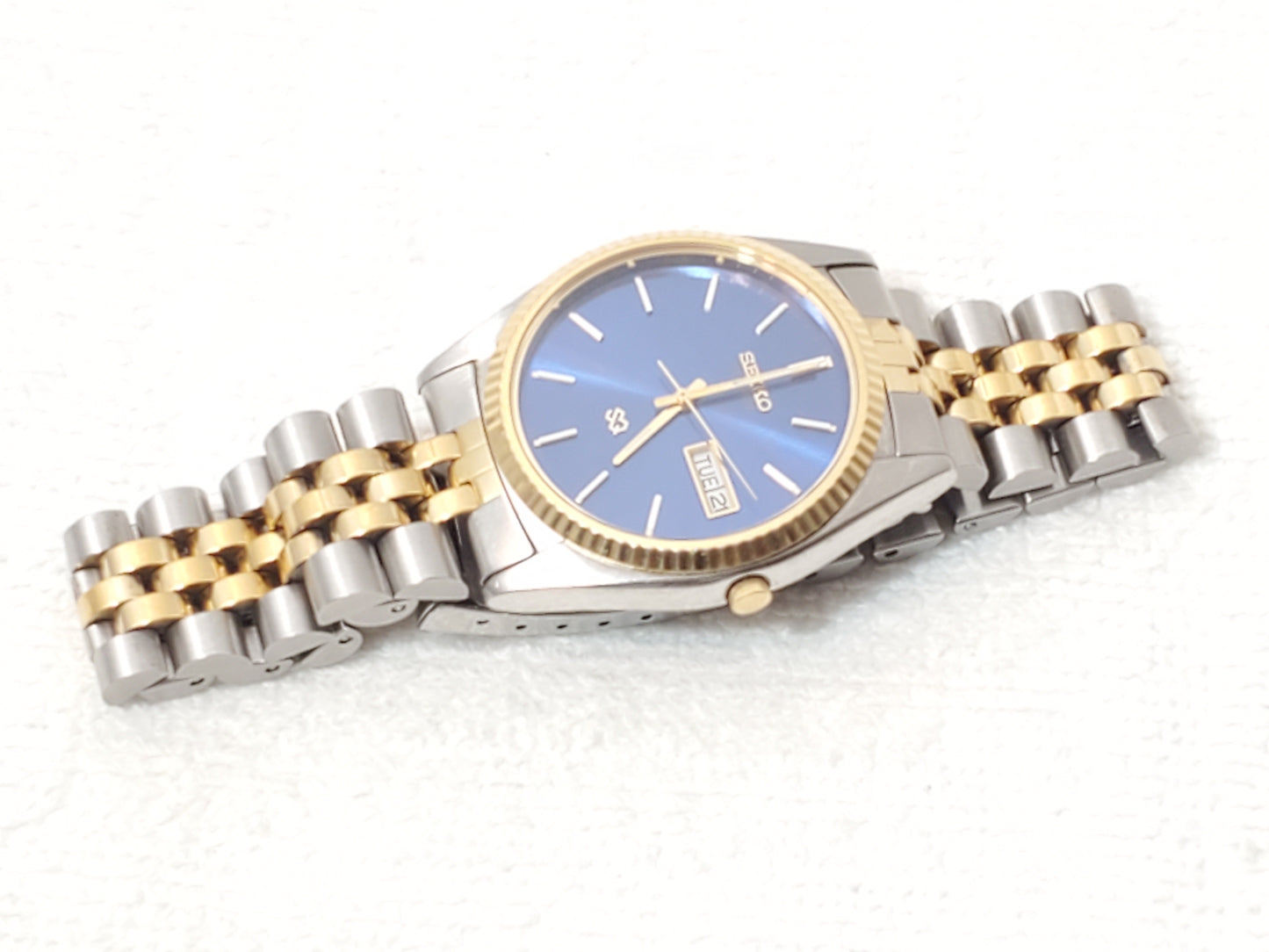 Vintage Seiko SQ Presidential Mens Blue Dial Gold Tone Day Date Watch 1 Jewel SS