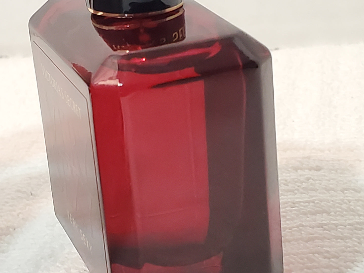 Victorias Secret Very Sexy Women's Perfume 1 oz Bottle Eau De Parfum Spray Red