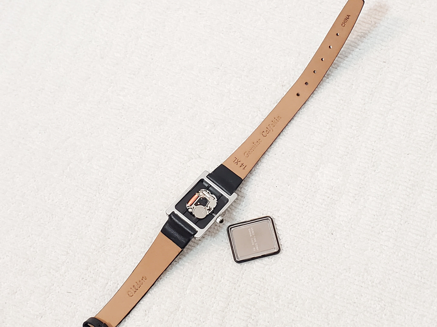 Vintage Seiko Women's Tank Watch White Dial Black Roman Numerals Leather Strap