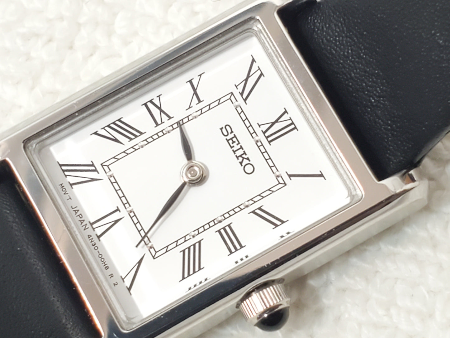 Vintage Seiko Women's Tank Watch White Dial Black Roman Numerals Leather Strap