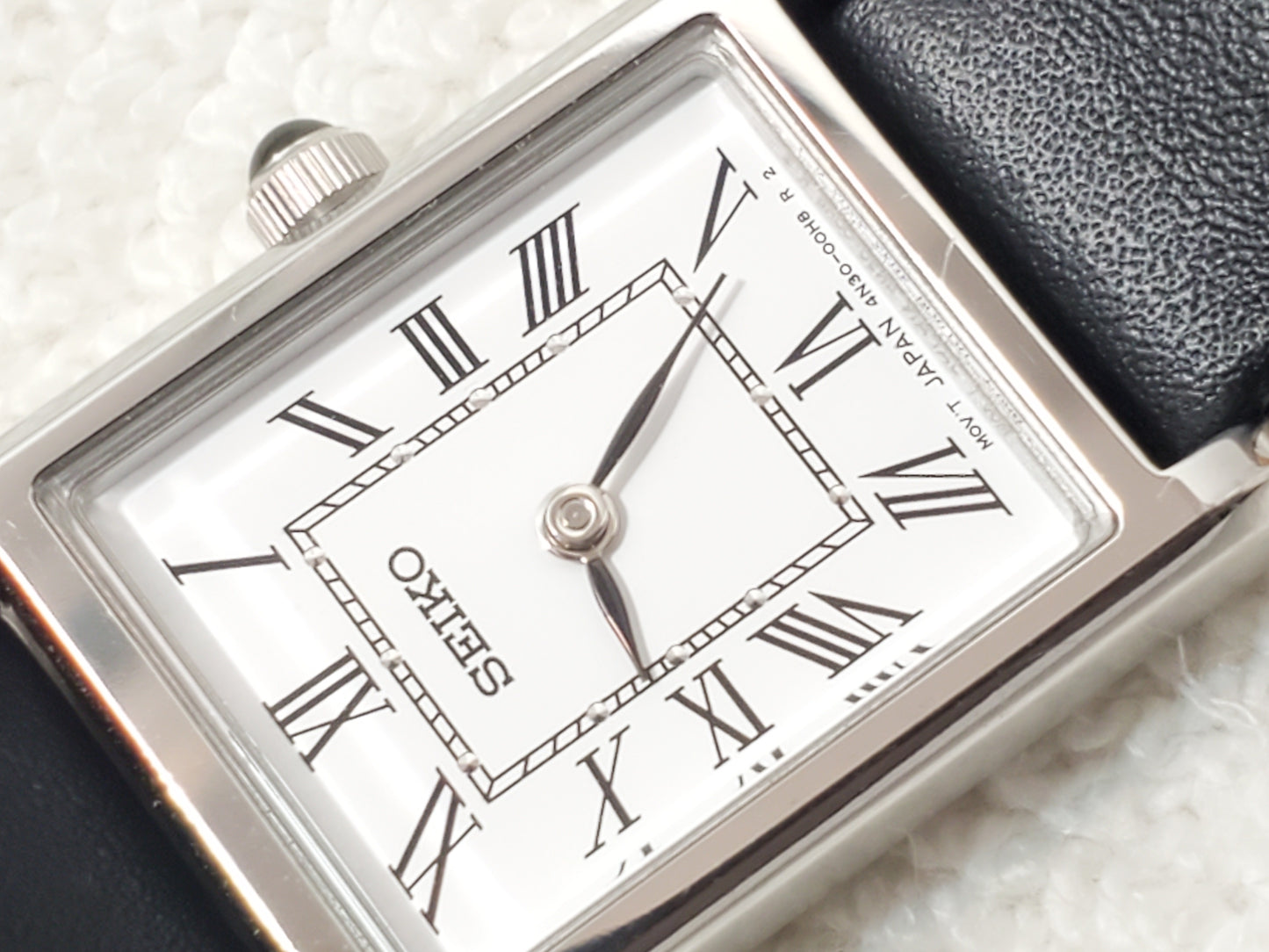 Vintage Seiko Women's Tank Watch White Dial Black Roman Numerals Leather Strap