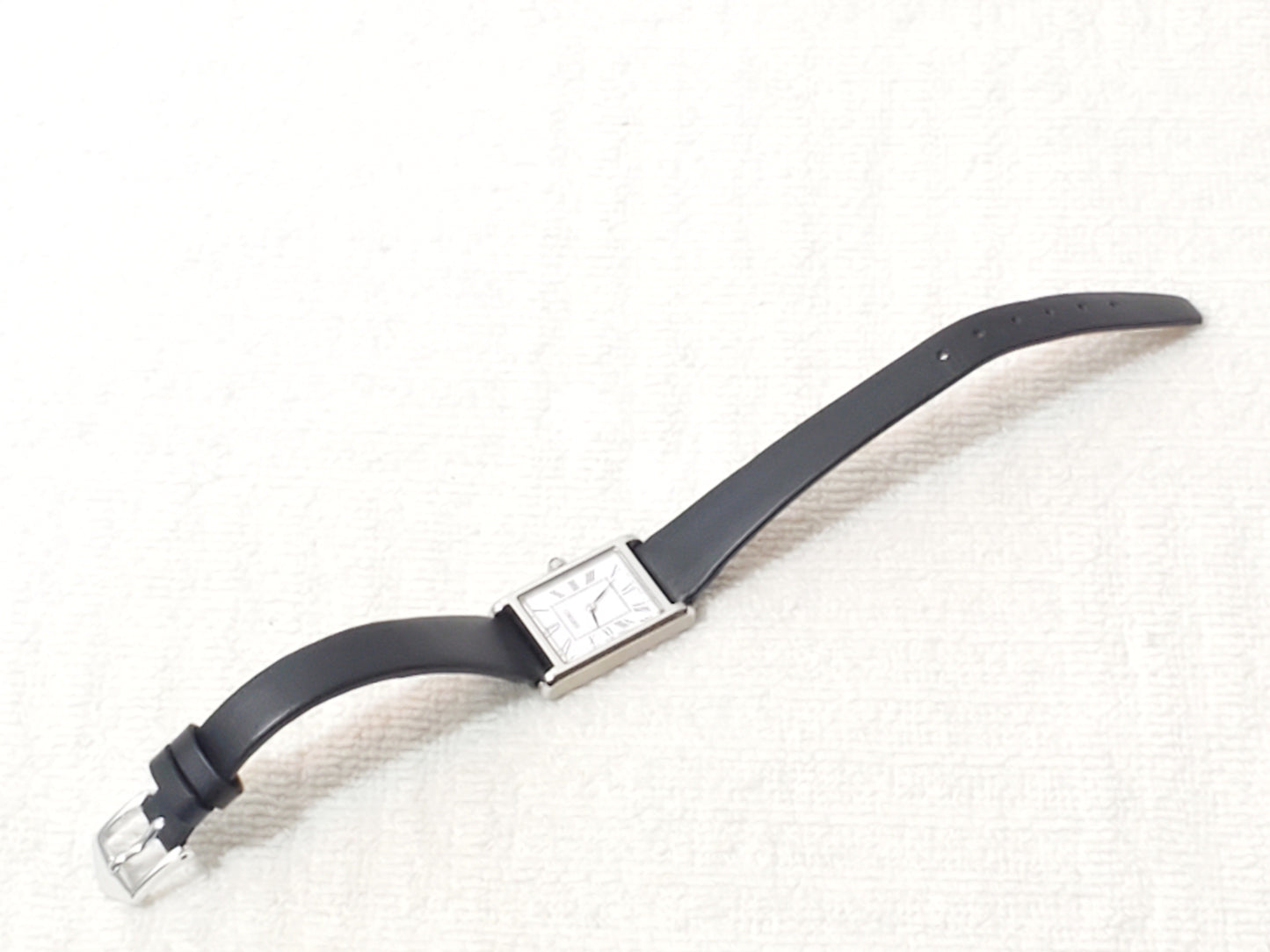 Vintage Seiko Women's Tank Watch White Dial Black Roman Numerals Leather Strap