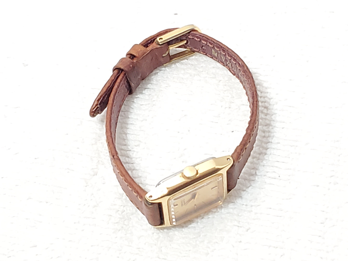 Vintage Seiko Women's Tank Quartz Watch Gold Plated Brown Strap Base Metal SS
