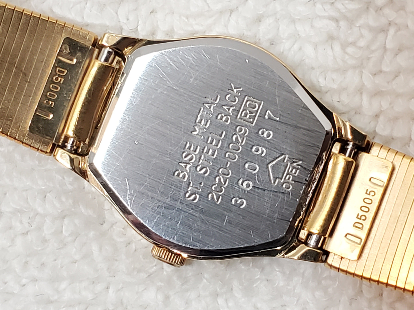 Vintage Seiko Women's Quartz Watch Gold Plated Two Jewels Base Metal S Steel